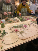 Indlæs billede til gallerivisning Buket og Kranse Workshop - mandag d. 11/8 kl. 18-20
