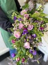Indlæs billede til gallerivisning Blomstrende og enkelt
